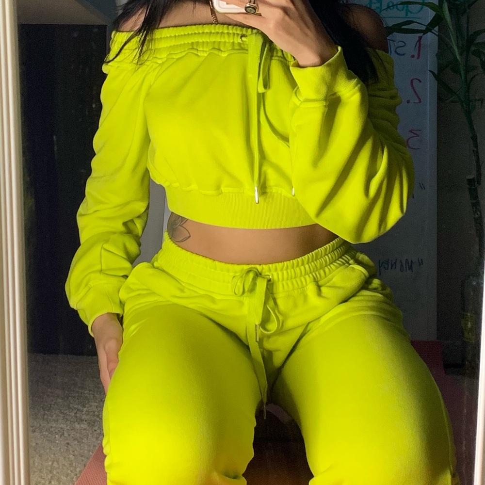 Fashion Nova lime green sporty set